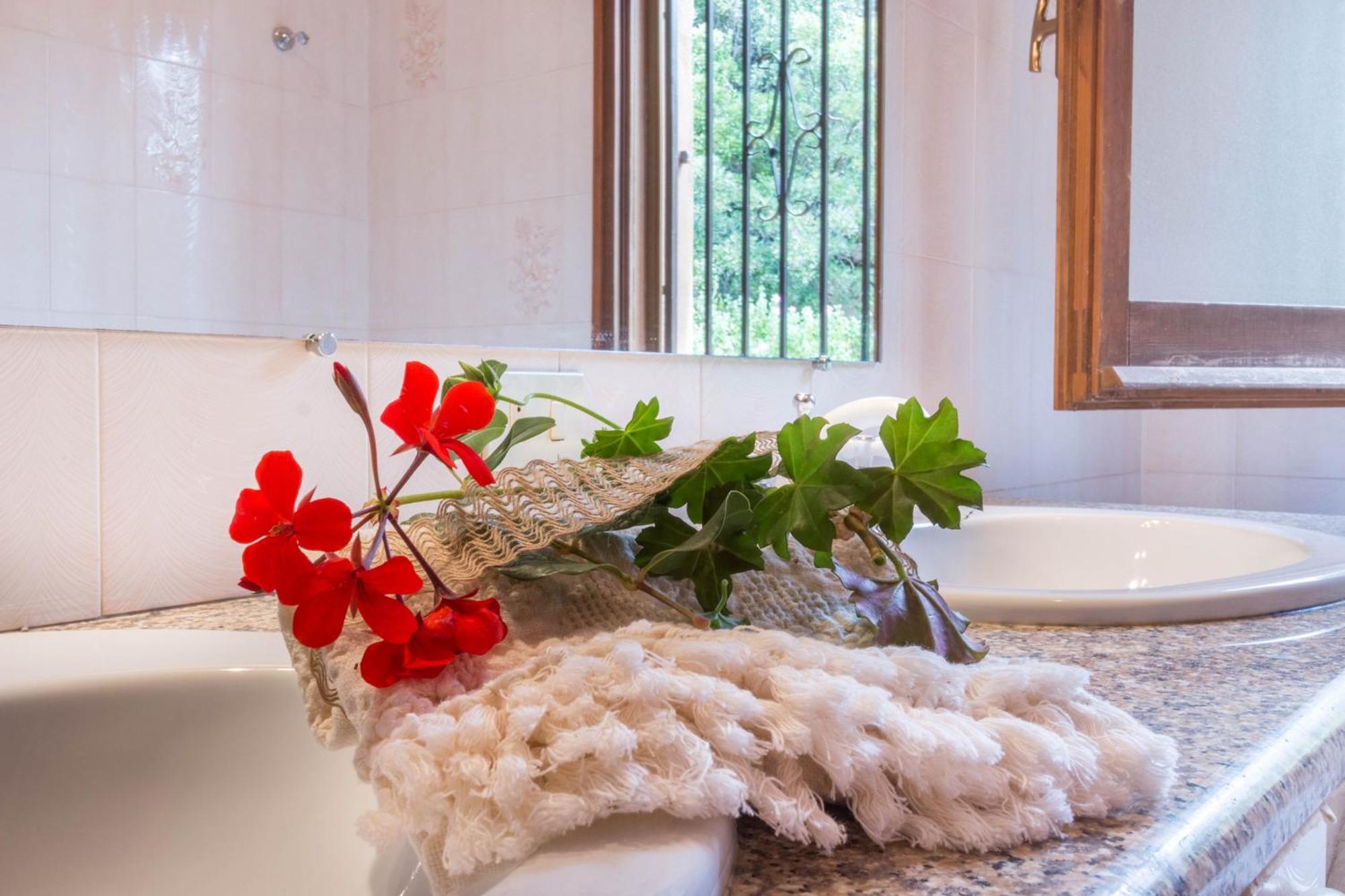 Villa Bellavista Con Piscina Privata, Vista Mare Vicino A Виласимиус Екстериор снимка